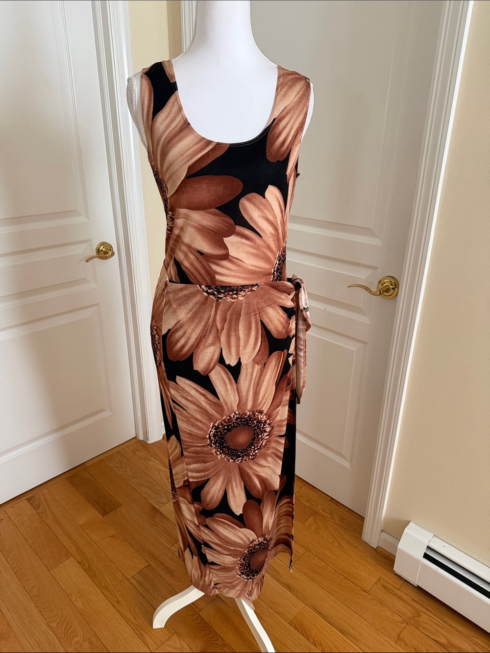 Sleeveless Black2 piece outfit Beachwear with Brown Floral Print